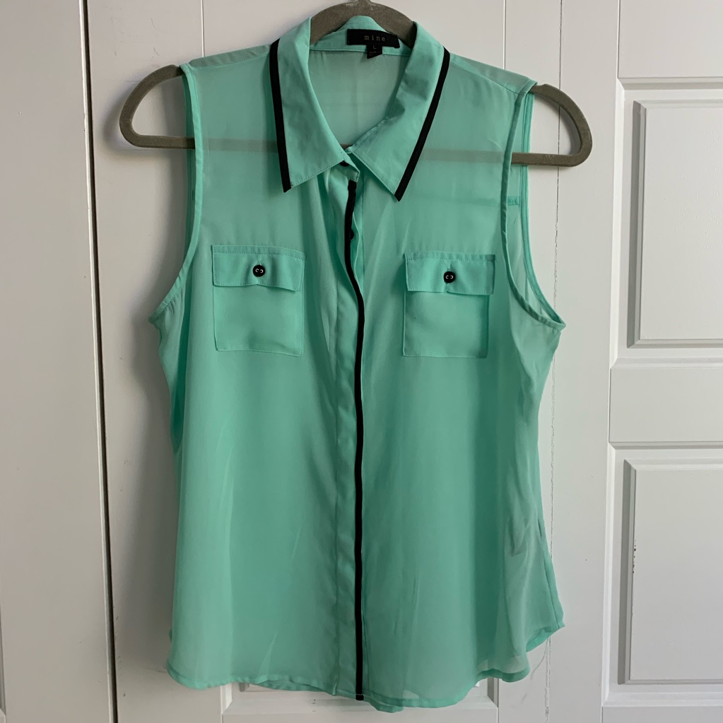 Mint Sleeveless Collared Button Up